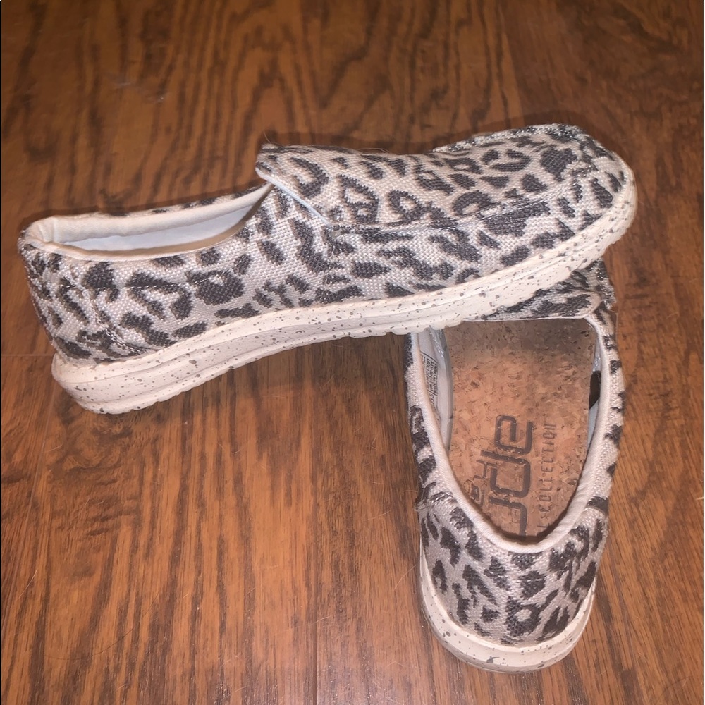 Hey Dudes women’s slip on